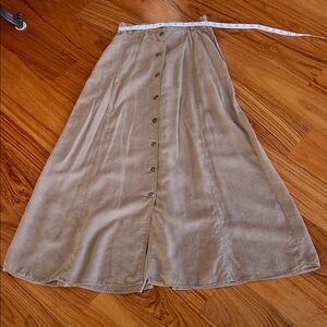 Chic Beige Button-Front A-Line Skirt